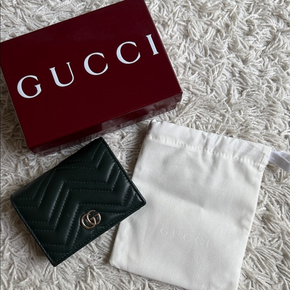 Gucci Dark Green Quilted Leather Wallet - Picture 11 of 12